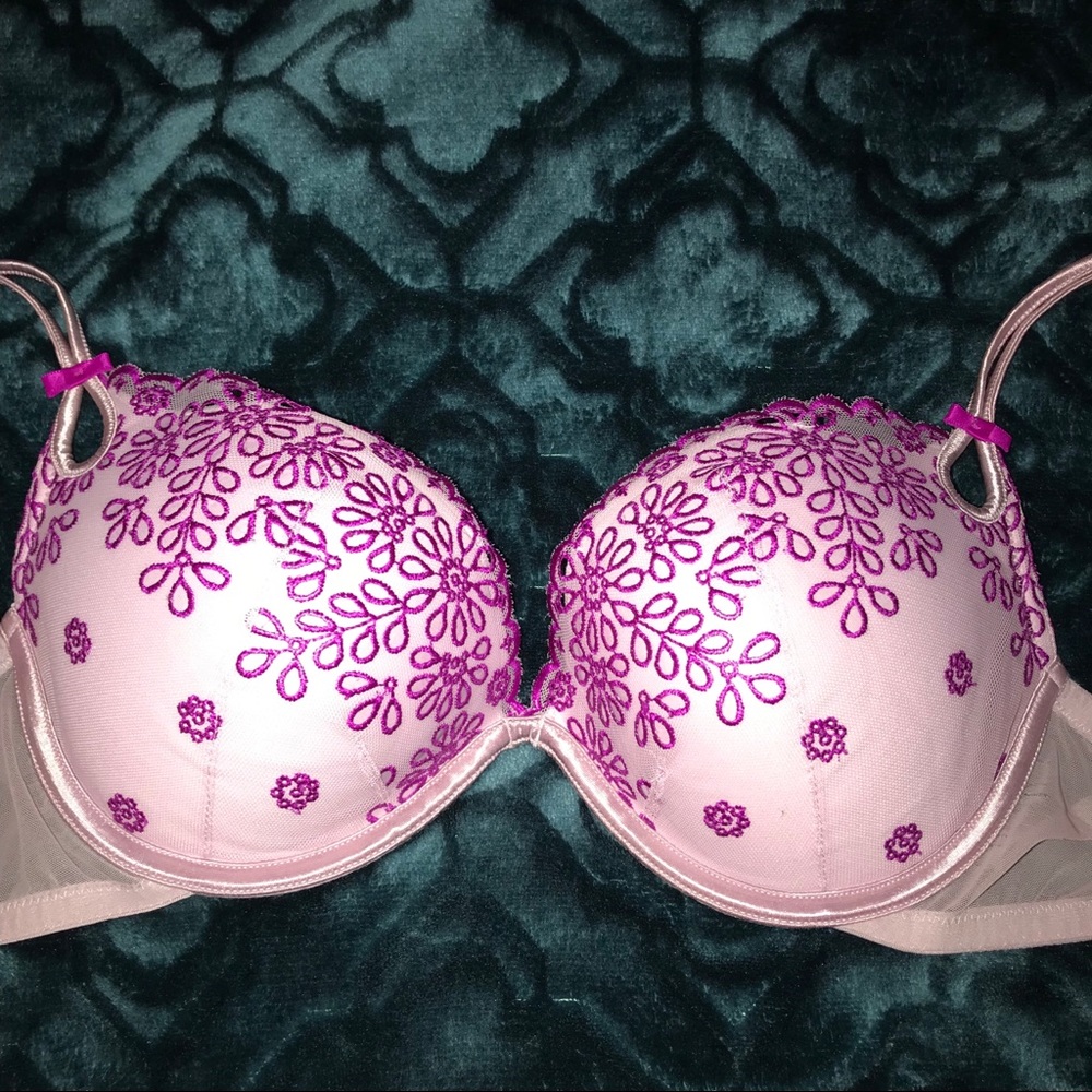 Victoria’s Secret Bra 34D